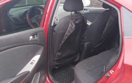 Hyundai Solaris II рестайлинг, 2016 год, 1 000 000 рублей, 13 фотография