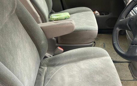 Nissan Serena II, 2001 год, 450 000 рублей, 8 фотография