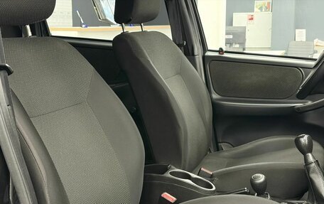 Chevrolet Niva I рестайлинг, 2019 год, 939 900 рублей, 15 фотография