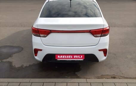 KIA Rio IV, 2017 год, 1 100 000 рублей, 3 фотография