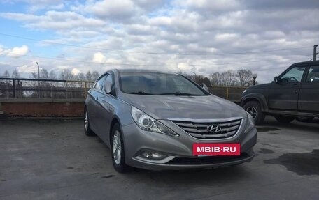 Hyundai Sonata VI, 2010 год, 1 000 000 рублей, 7 фотография
