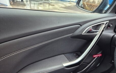 Opel Astra J, 2013 год, 1 250 000 рублей, 29 фотография