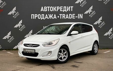 Hyundai Solaris II рестайлинг, 2013 год, 895 000 рублей, 3 фотография