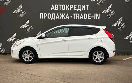 Hyundai Solaris II рестайлинг, 2013 год, 895 000 рублей, 4 фотография