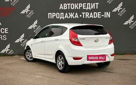 Hyundai Solaris II рестайлинг, 2013 год, 895 000 рублей, 5 фотография