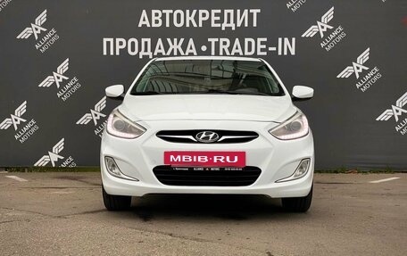 Hyundai Solaris II рестайлинг, 2013 год, 895 000 рублей, 2 фотография