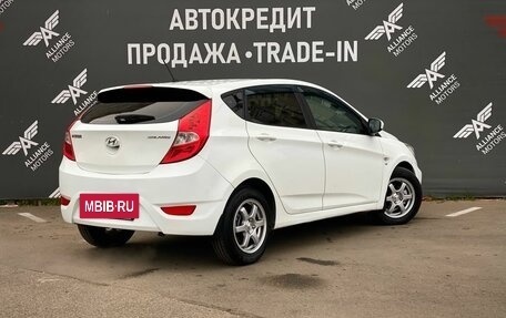 Hyundai Solaris II рестайлинг, 2013 год, 895 000 рублей, 8 фотография
