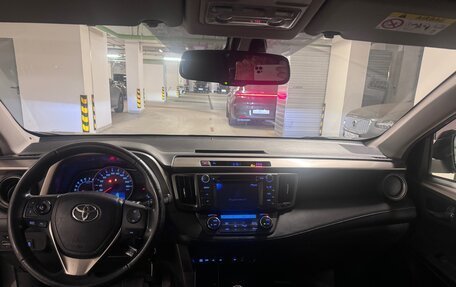 Toyota RAV4, 2013 год, 1 530 000 рублей, 10 фотография