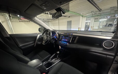 Toyota RAV4, 2013 год, 1 530 000 рублей, 15 фотография