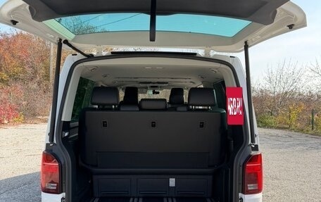 Volkswagen Multivan T6 рестайлинг, 2020 год, 6 300 000 рублей, 5 фотография