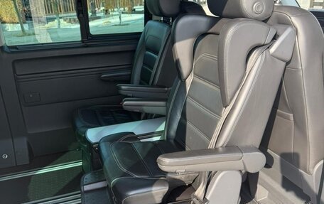 Volkswagen Multivan T6 рестайлинг, 2020 год, 6 300 000 рублей, 8 фотография