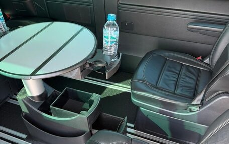 Volkswagen Multivan T6 рестайлинг, 2020 год, 6 300 000 рублей, 9 фотография