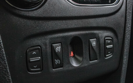 Renault Sandero II рестайлинг, 2017 год, 999 000 рублей, 18 фотография