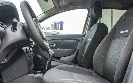 Renault Sandero II рестайлинг, 2017 год, 999 000 рублей, 20 фотография