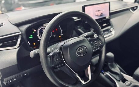 Toyota Corolla, 2021 год, 1 800 000 рублей, 5 фотография