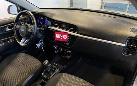 KIA Rio IV, 2019 год, 1 385 000 рублей, 12 фотография