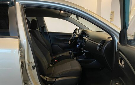 KIA Rio IV, 2019 год, 1 385 000 рублей, 29 фотография