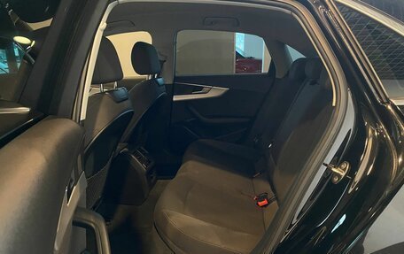 Audi A4, 2016 год, 1 890 000 рублей, 17 фотография