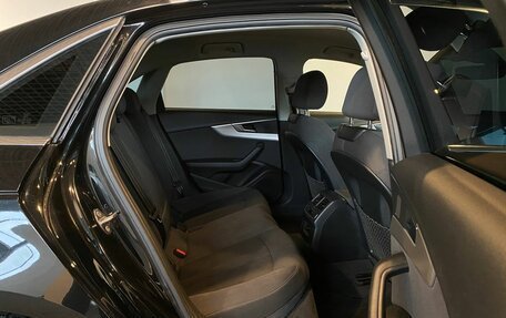 Audi A4, 2016 год, 1 890 000 рублей, 24 фотография