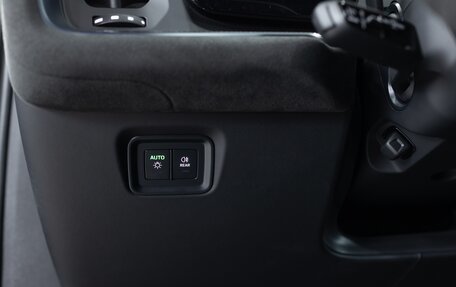 Porsche Cayenne III, 2025 год, 32 890 000 рублей, 13 фотография