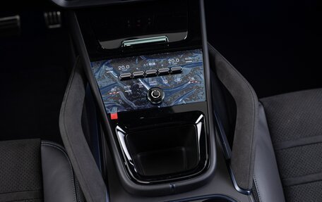 Porsche Cayenne III, 2025 год, 32 890 000 рублей, 20 фотография