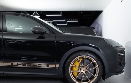 Porsche Cayenne III, 2025 год, 32 890 000 рублей, 37 фотография