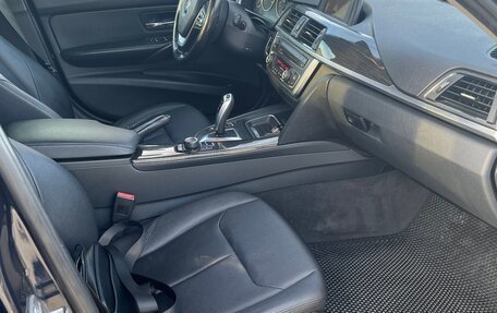 BMW 3 серия, 2013 год, 1 800 000 рублей, 22 фотография