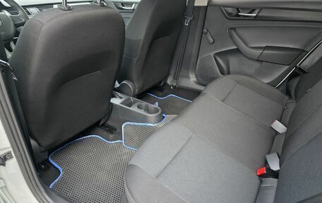 Skoda Rapid I, 2019 год, 1 100 000 рублей, 10 фотография