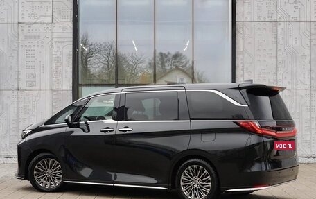 Lexus LM, 2024 год, 15 999 000 рублей, 6 фотография