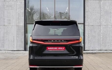 Lexus LM, 2024 год, 15 999 000 рублей, 4 фотография