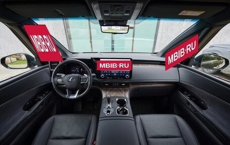 Lexus LM, 2024 год, 15 999 000 рублей, 11 фотография