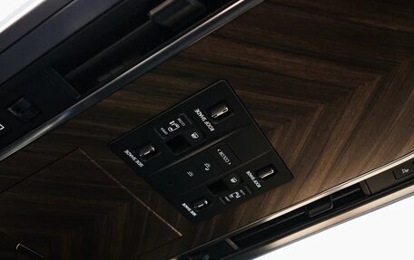 Lexus LM, 2024 год, 15 999 000 рублей, 27 фотография