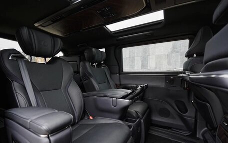 Lexus LM, 2024 год, 15 999 000 рублей, 34 фотография