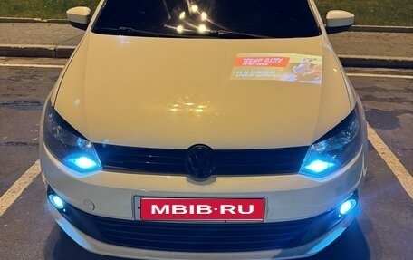Volkswagen Polo VI (EU Market), 2014 год, 750 000 рублей, 1 фотография