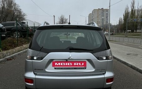 Mitsubishi Outlander III рестайлинг 3, 2010 год, 1 150 000 рублей, 4 фотография