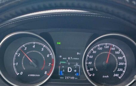 Mitsubishi Outlander III рестайлинг 3, 2010 год, 1 150 000 рублей, 11 фотография