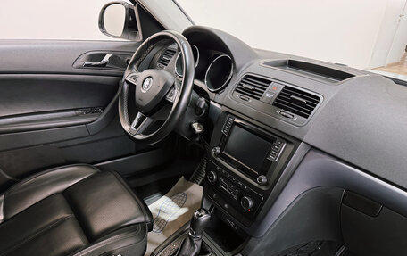 Skoda Yeti I рестайлинг, 2017 год, 1 650 000 рублей, 33 фотография