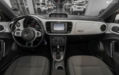 Volkswagen Beetle, 2013 год, 1 990 000 рублей, 8 фотография