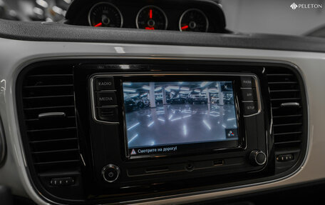 Volkswagen Beetle, 2013 год, 1 990 000 рублей, 17 фотография