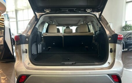 Toyota Highlander, 2025 год, 6 200 000 рублей, 10 фотография