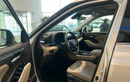 Toyota Highlander, 2025 год, 6 200 000 рублей, 16 фотография