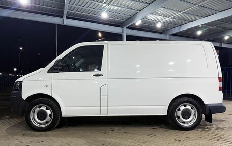 Volkswagen Transporter T5 рестайлинг, 2010 год, 1 350 000 рублей, 2 фотография