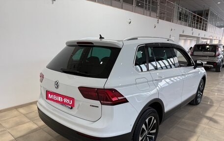 Volkswagen Tiguan II, 2019 год, 3 100 000 рублей, 4 фотография