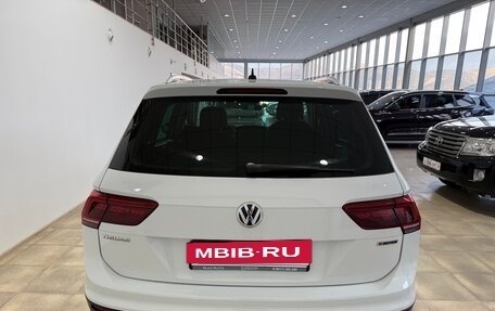 Volkswagen Tiguan II, 2019 год, 3 100 000 рублей, 5 фотография