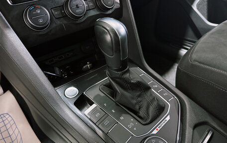 Volkswagen Tiguan II, 2019 год, 3 100 000 рублей, 14 фотография