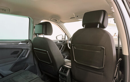 Volkswagen Tiguan II, 2019 год, 3 100 000 рублей, 28 фотография