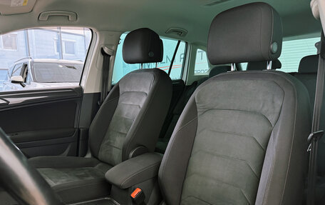 Volkswagen Tiguan II, 2019 год, 3 100 000 рублей, 36 фотография