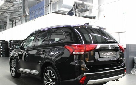 Mitsubishi Outlander III рестайлинг 3, 2017 год, 1 490 000 рублей, 6 фотография