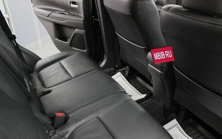 Mitsubishi Outlander III рестайлинг 3, 2017 год, 1 490 000 рублей, 10 фотография