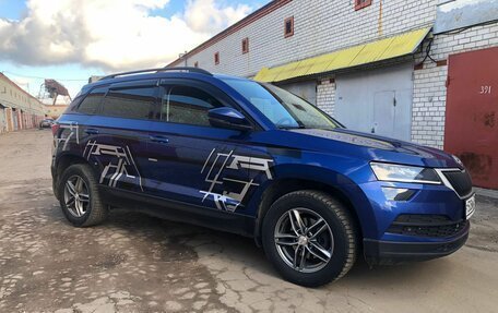 Skoda Karoq I, 2020 год, 2 400 000 рублей, 2 фотография